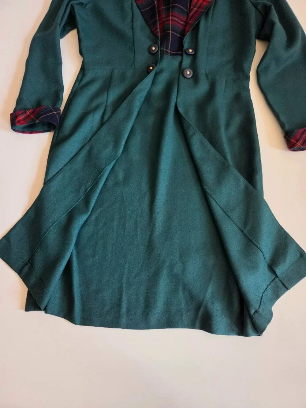 Vintage 1980s 1990s Bantry Bay layered green dress with plaid pattern details. - Picture 4 of 10